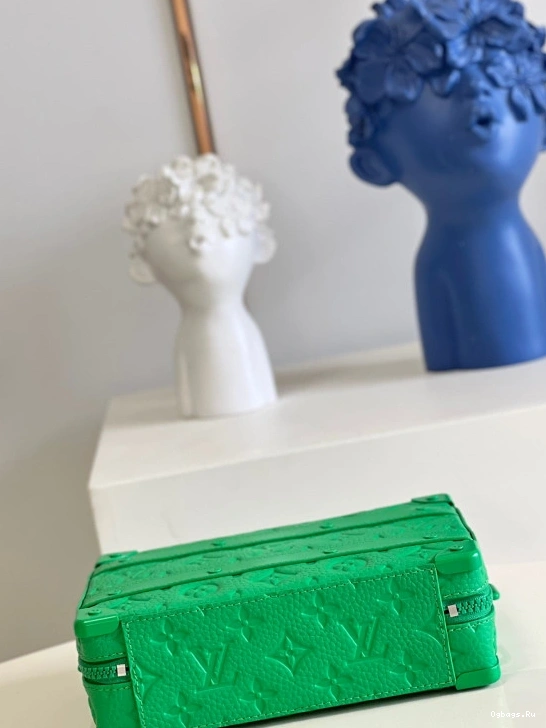 LOUIS VUITTON SOFT TRUNK HANDLE 0206